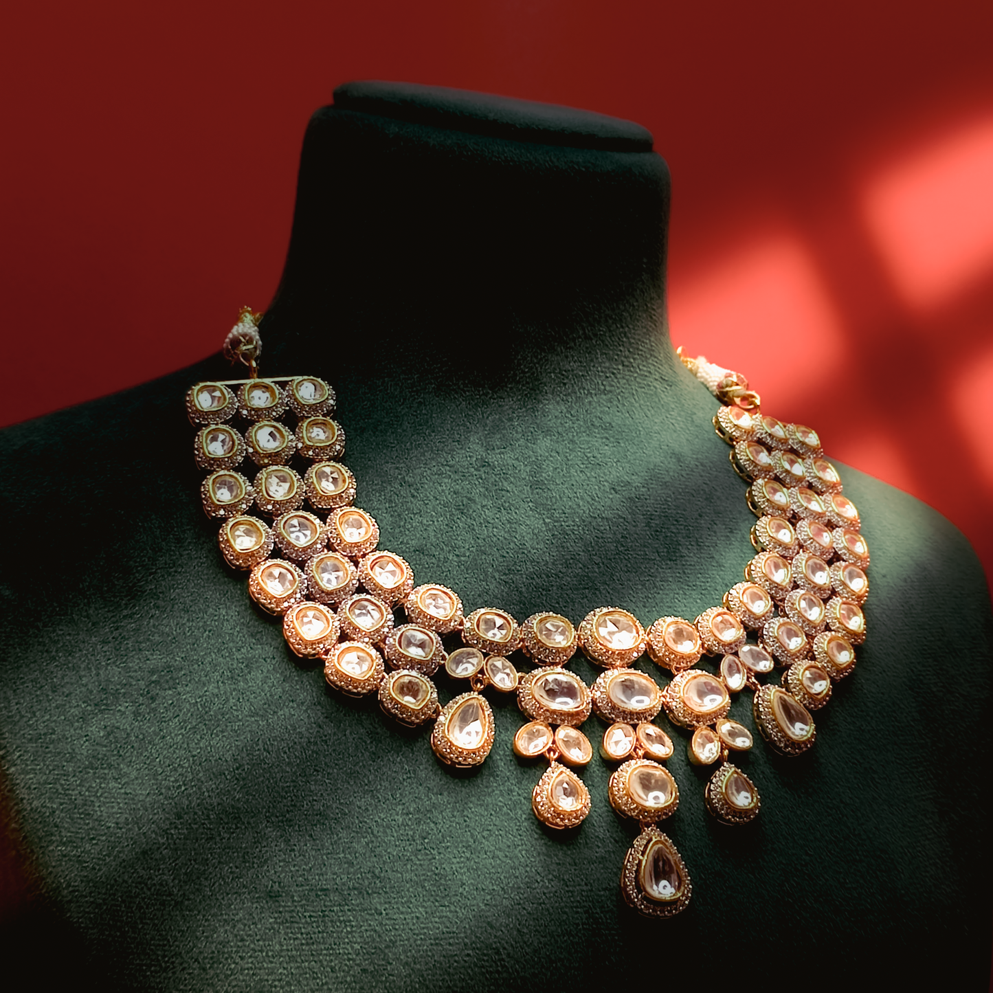 White Kundan Short Necklace Set with Drop Earrings