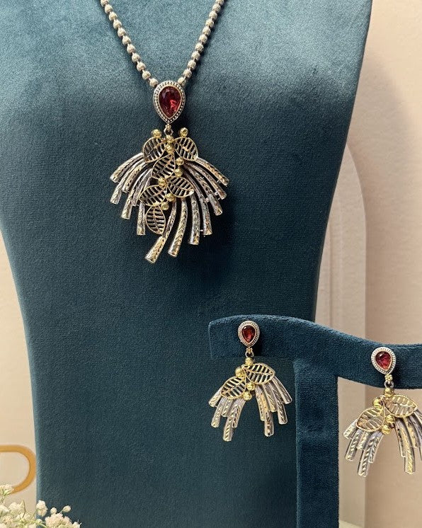 Oxidised Botanical Burst Pendant Necklace Set