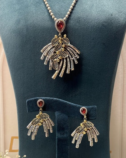 Oxidised Botanical Burst Pendant Necklace Set