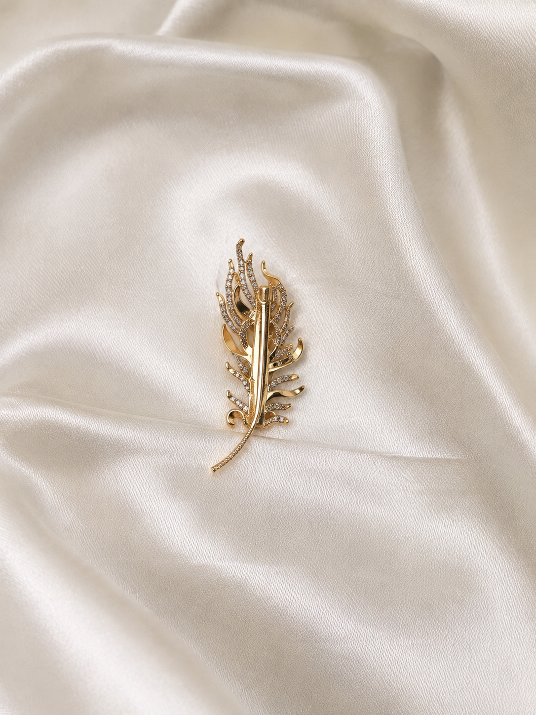Celestial Feather Emerald Brooch for Men