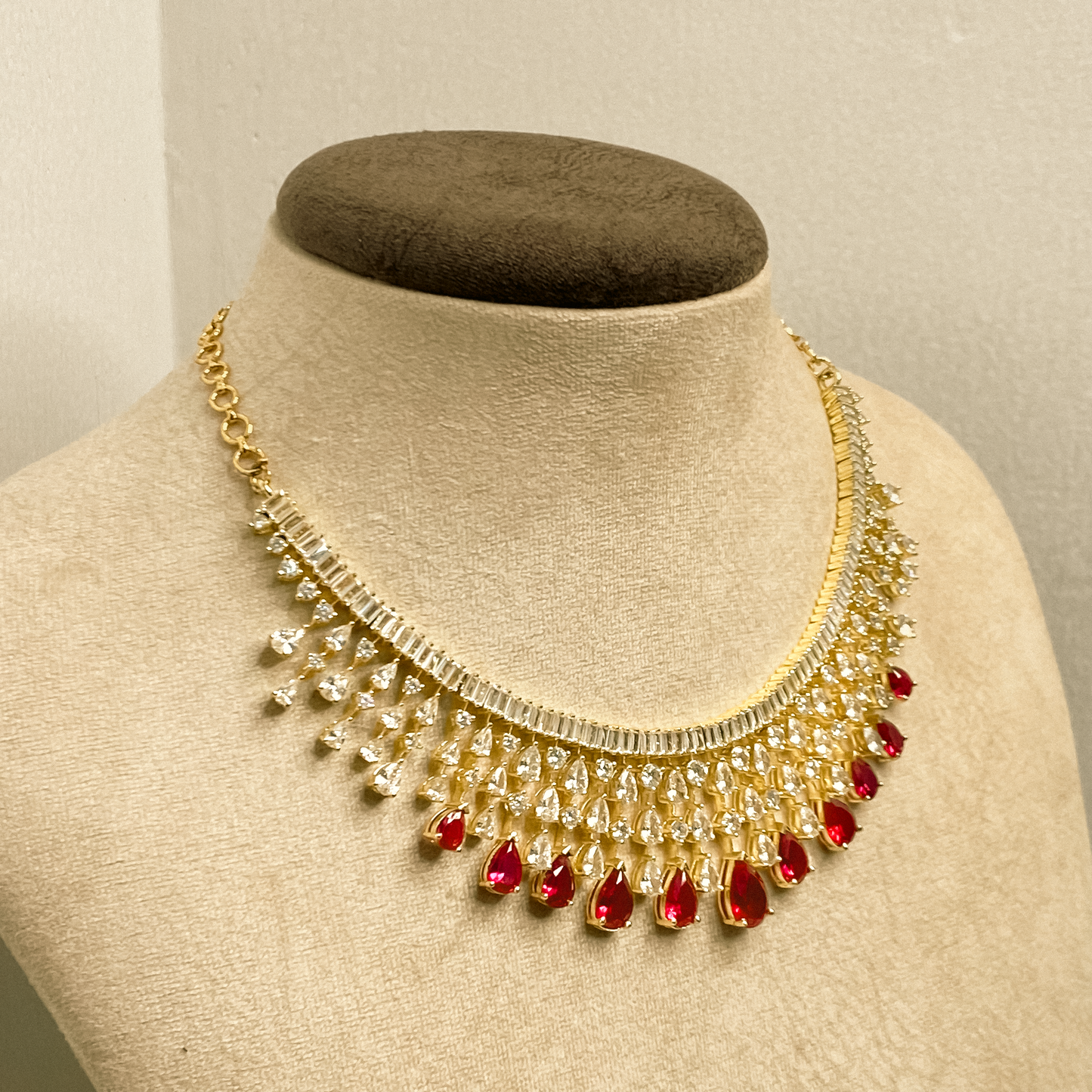 Red & White Chandelier Necklace Set with Drop Earrings