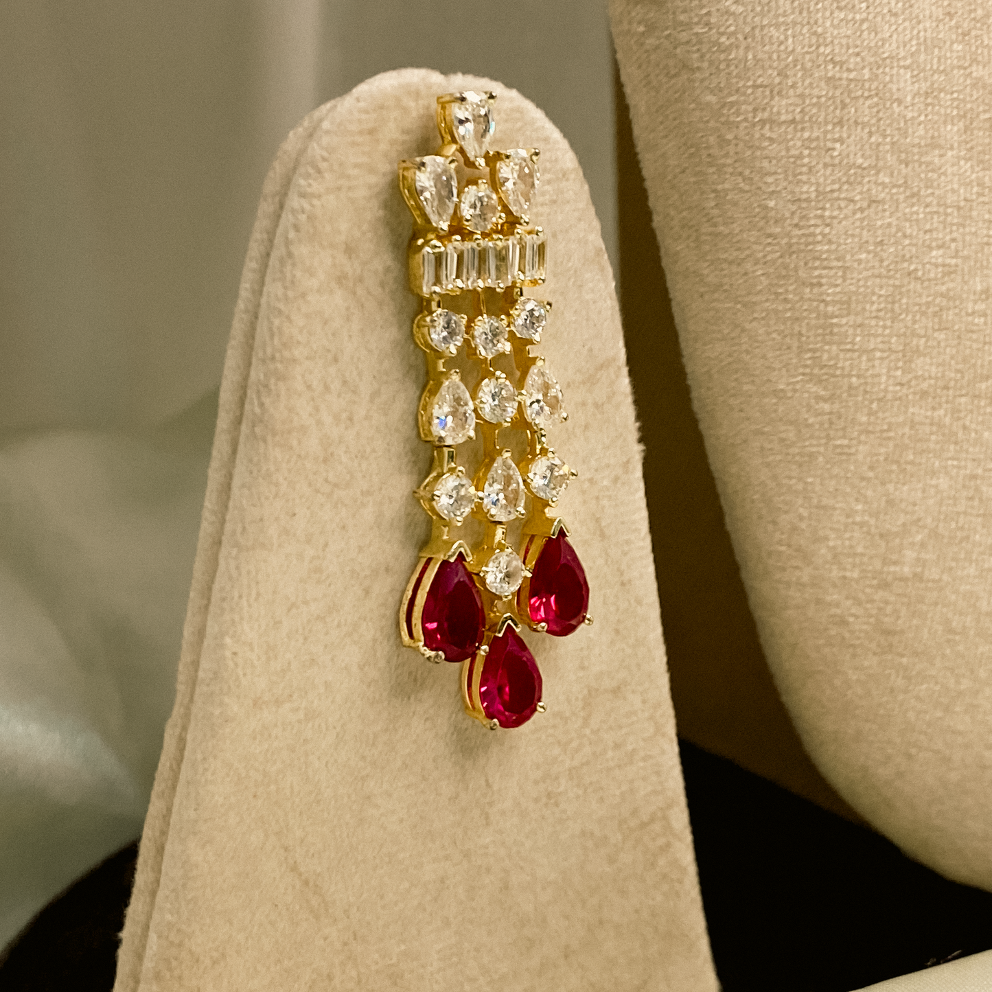 Red & White Chandelier Necklace Set with Drop Earrings