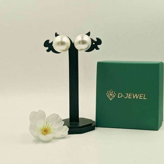 Classic Pearl Stud Earrings