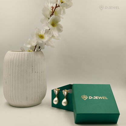 Classic Pearl Drop Solitaire Stud Earrings in Gold