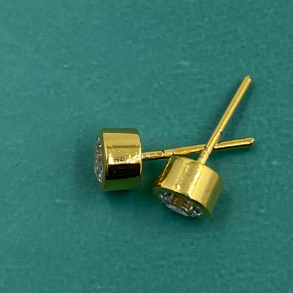 Men’s Round Crystal Stud Earrings, 22KT Gold Plated